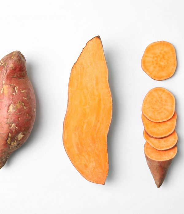 THE DIFFERENCES BETWEEN SWEET POTATOES AND YAMS-min