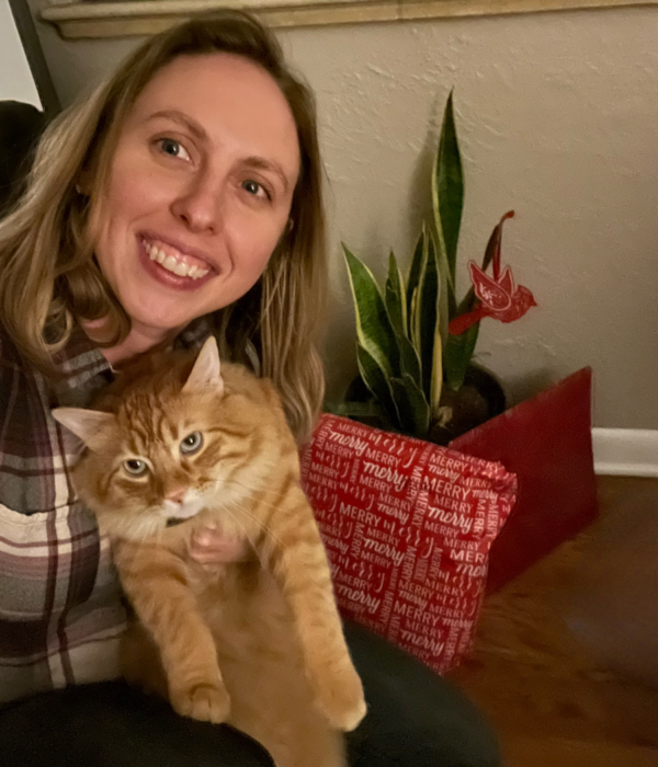 Jessi Prinner is the owner of the popular cat website - All About Catz