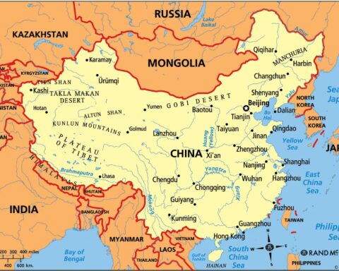 China Maps & Facts
